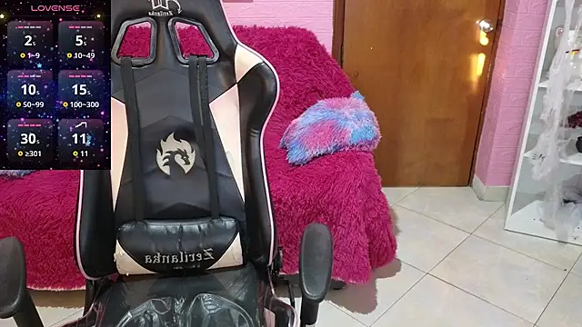 keity moon online show from November 8, 2025, 9:18 pm