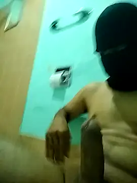 Chuyitopapi12 online show from March 9, 2026, 8:07 am