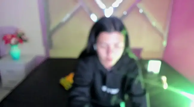 Snapshot of IsisRouse chatting on March 6, 2025, 2:41 am IsisRouse online show from March 6, 2025, 2:41 am