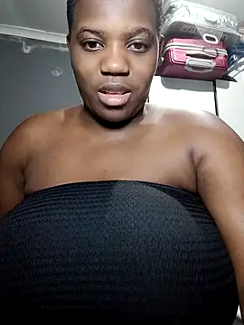 Snapshot of Bigchoccojugsxx chatting on January 14, 2026, 10:46 pm Bigchoccojugsxx online show from January 14, 2026, 10:46 pm