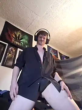 Snapshot of webetokinmo420 chatting on December 22, 2024, 1:11 pm webetokinmo420 online show from December 22, 2024, 1:11 pm