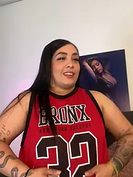 Snapshot of Sheeryl__ chatting on October 9, 2025, 6:19 pm Sheeryl   online show from October 9, 2025, 6:19 pm