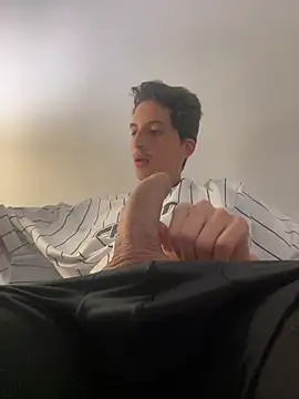 CamiloXx04 online show from January 16, 2025, 3:02 am