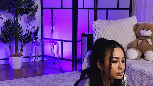 Snapshot of OnlyXandra chatting on January 13, 2026, 5:44 am OnlyXandra online show from January 13, 2026, 5:44 am