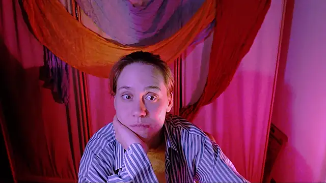 Malinax online show from October 28, 2025, 10:20 pm