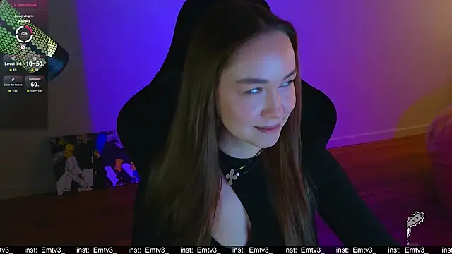 Snapshot of Emili1- chatting on April 6, 2026, 9:32 am Emili1- online show from April 6, 2026, 9:32 am