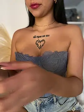 eva elifee online show from November 26, 2025, 9:26 pm