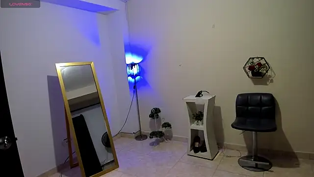 Snapshot of amelyaDreams chatting on November 12, 2025, 7:18 pm amelyaDreams online show from November 12, 2025, 7:18 pm