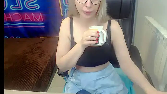 Snapshot of kerakiss877 chatting on January 11, 2026, 7:43 pm kerakiss877 online show from January 11, 2026, 7:43 pm