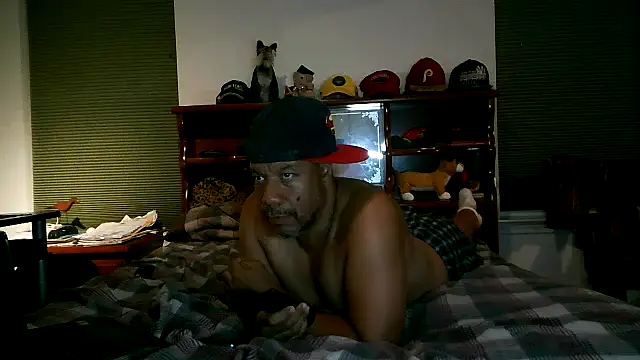 Snapshot of pimpdaddy4ever chatting on October 12, 2025, 6:15 am pimpdaddy4ever online show from October 12, 2025, 6:15 am