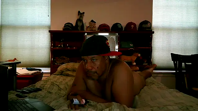 Snapshot of pimpdaddy4ever chatting on September 14, 2025, 8:20 pm pimpdaddy4ever online show from September 14, 2025, 8:20 pm