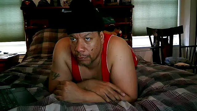 Snapshot of pimpdaddy4ever chatting on March 15, 2025, 4:32 pm pimpdaddy4ever online show from March 15, 2025, 4:32 pm