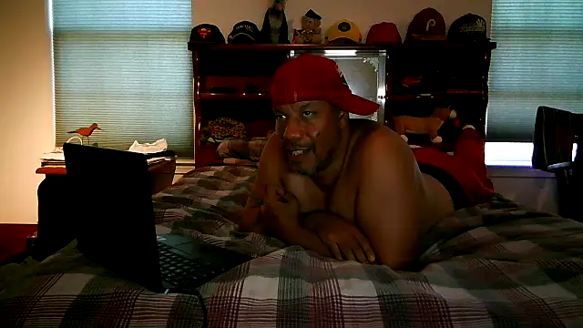 Snapshot of pimpdaddy4ever chatting on October 9, 2025, 6:19 pm pimpdaddy4ever online show from October 9, 2025, 6:19 pm