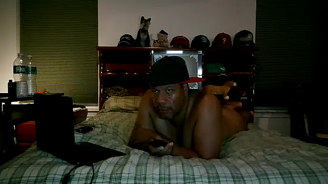 Snapshot of pimpdaddy4ever chatting on September 13, 2025, 5:07 am pimpdaddy4ever online show from September 13, 2025, 5:07 am