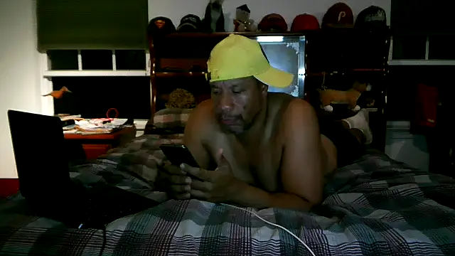 Snapshot of pimpdaddy4ever chatting on October 30, 2025, 12:53 am pimpdaddy4ever online show from October 30, 2025, 12:53 am