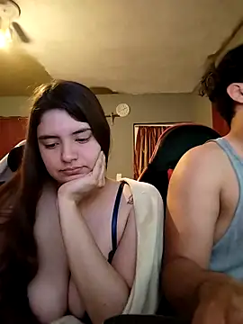 Snapshot of Carandrew chatting on February 24, 2026, 4:13 am Carandrew online show from February 24, 2026, 4:13 am