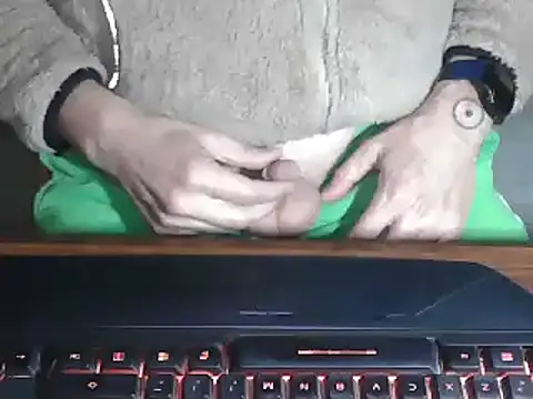 Adri gard online show from March 21, 2025, 9:23 pm