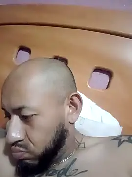 Snapshot of pineda1689 chatting on December 4, 2024, 4:21 pm pineda1689 online show from December 4, 2024, 4:21 pm