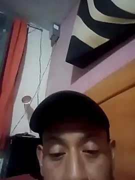 Snapshot of pineda1689 chatting on January 29, 2025, 7:25 am pineda1689 online show from January 29, 2025, 7:25 am