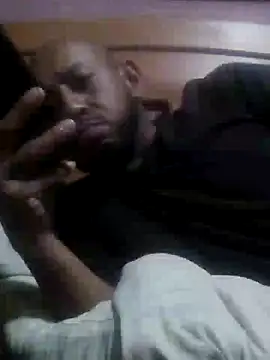 Snapshot of pineda1689 chatting on December 17, 2024, 3:49 pm pineda1689 online show from December 17, 2024, 3:49 pm