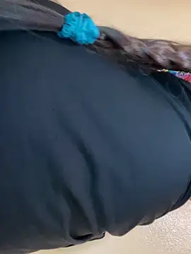 Evelyn Moon online show from November 5, 2025, 3:15 pm