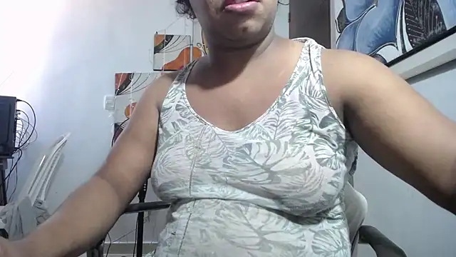 Snapshot of tsbigcock10incock chatting on February 13, 2026, 7:14 pm tsbigcock10incock online show from February 13, 2026, 7:14 pm