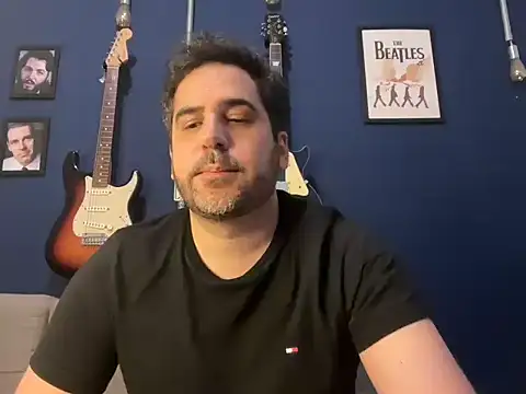 hotsafadinho online show from March 10, 2025, 3:45 am