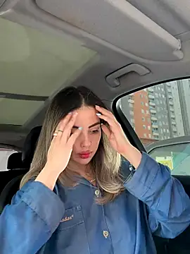 Snapshot of Alirawrz chatting on November 7, 2025, 1:15 pm Alirawrz online show from November 7, 2025, 1:15 pm