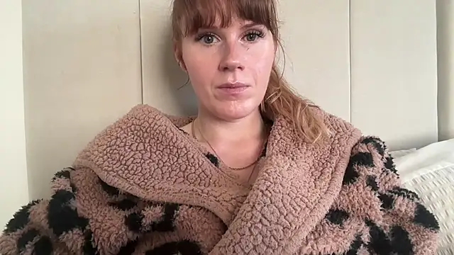 Snapshot of redheadrosie69 chatting on November 13, 2025, 10:08 am redheadrosie69 online show from November 13, 2025, 10:08 am