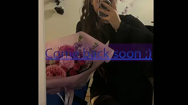 Josephine Kiss online show from February 10, 2026, 11:53 am