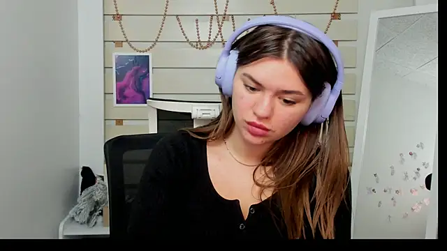 Snapshot of Josephine_Kiss chatting on January 23, 2025, 10:01 am Josephine Kiss online show from January 23, 2025, 10:01 am