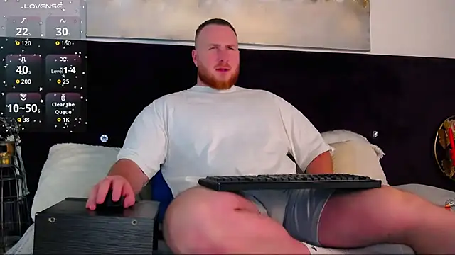 Snapshot of RoddyStill chatting on November 27, 2025, 5:30 am RoddyStill online show from November 27, 2025, 5:30 am