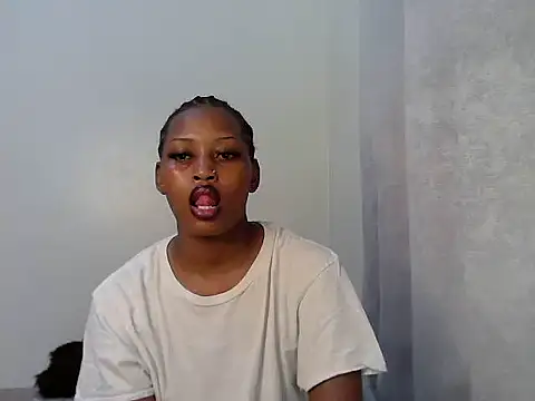 Sweet Vinkah online show from April 13, 2026, 6:23 pm