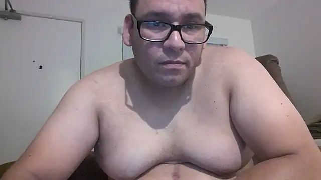 420smoker21 online show from December 5, 2025, 9:52 am