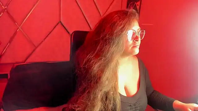 SaraThomso online show from November 21, 2025, 3:16 am