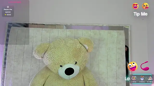 Danna 777  online show from December 5, 2025, 12:10 am