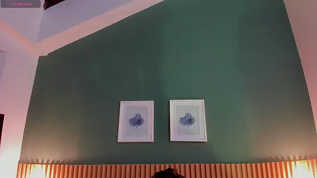 Snapshot of _anavictoria_ chatting on November 8, 2025, 1:03 pm anavictoria online show from November 8, 2025, 1:03 pm