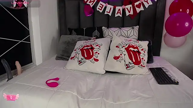 Tifanny Sweett online show from February 11, 2025, 8:58 am