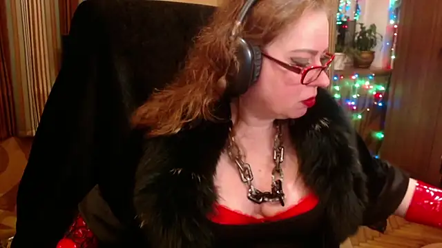 Miss Tress online show from October 17, 2025, 6:43 pm