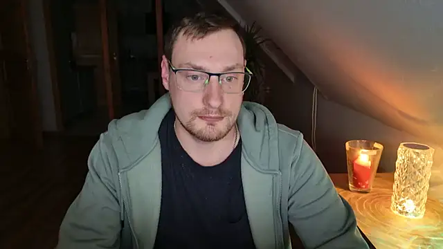 Snapshot of Relsxboy chatting on January 7, 2025, 9:57 pm Relsxboy online show from January 7, 2025, 9:57 pm