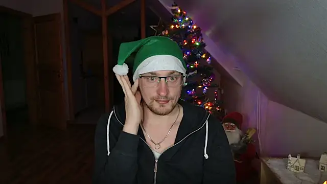 Snapshot of Relsxboy chatting on December 20, 2024, 8:55 pm Relsxboy online show from December 20, 2024, 8:55 pm