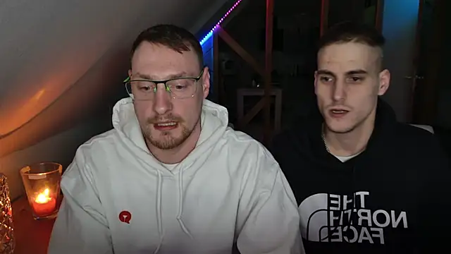 Snapshot of Relsxboy chatting on February 7, 2025, 11:45 pm Relsxboy online show from February 7, 2025, 11:45 pm