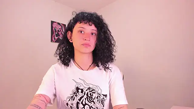 Snapshot of valent_27 chatting on December 5, 2025, 1:05 am valent 27 online show from December 5, 2025, 1:05 am