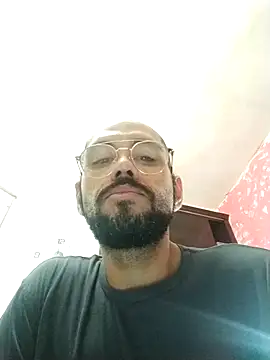 Snapshot of Jrrj2024 chatting on November 17, 2025, 9:30 pm Jrrj2024 online show from November 17, 2025, 9:30 pm