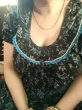 Snapshot of cuteyqueen chatting on February 16, 2026, 6:45 am cuteyqueen online show from February 16, 2026, 6:45 am