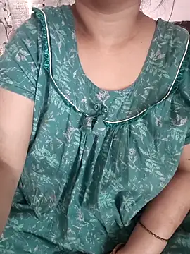 Snapshot of cuteyqueen chatting on February 28, 2026, 3:28 am cuteyqueen online show from February 28, 2026, 3:28 am