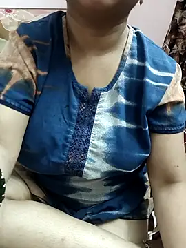 Snapshot of cuteyqueen chatting on September 13, 2025, 1:55 pm cuteyqueen online show from September 13, 2025, 1:55 pm