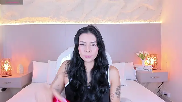 JessyEvans online show from April 16, 2026, 7:25 pm