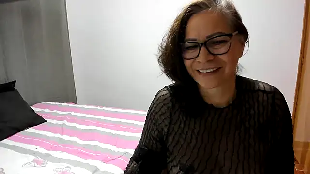 Snapshot of Carlaa-69 chatting on June 4, 2026, 9:25 am Carlaa-69 online show from June 4, 2026, 9:25 am