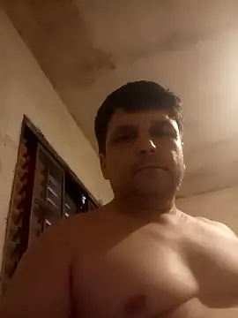 Claudiop2061 online show from November 30, 2025, 4:52 pm